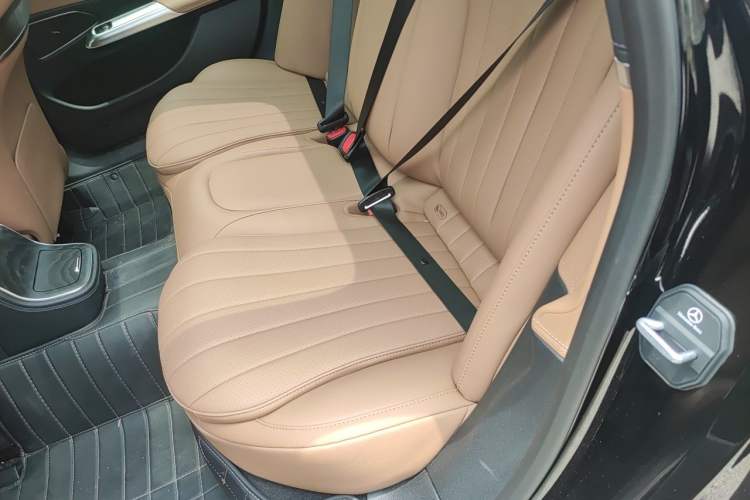 Used Mercedes-Benz E-Class 2026 E 260 L Left Rear Seat