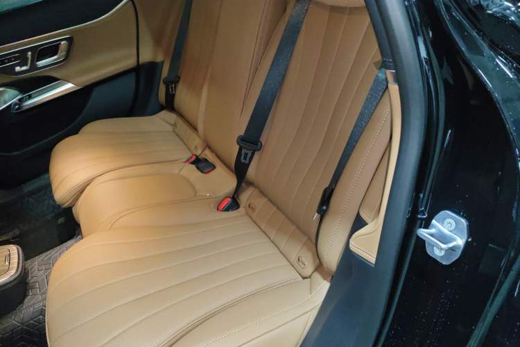 Used Mercedes-Benz E-Class 2026 E 300 L Luxury Left Rear Seat