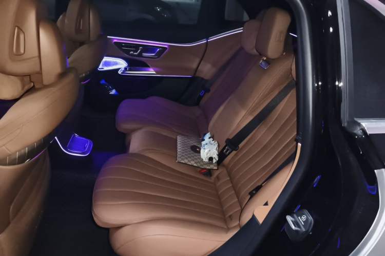 Used Mercedes-Benz E-Class 2026 E 300 L Luxury Left Rear Seat