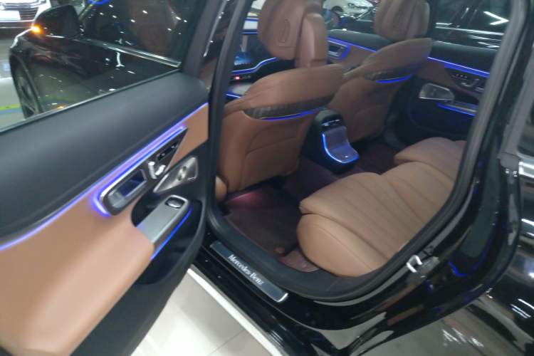Used Mercedes-Benz E-Class 2026 E 300 L Luxury Left Rear Seat