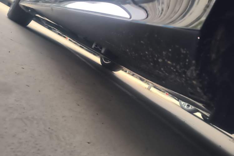 Used Mercedes-Benz E-Class 2026 E 300 L Luxury Left Side Sill