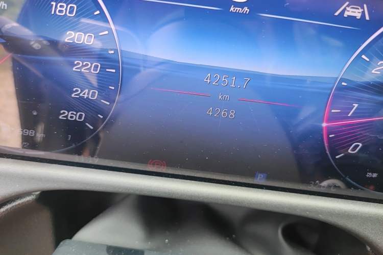 Used Mercedes-Benz E-Class 2026 E 260 L Odometer Close Up