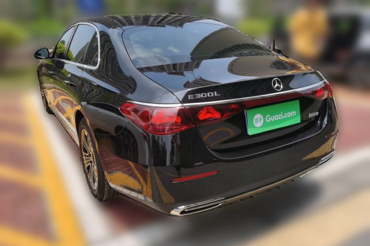 Used Mercedes-Benz E-Class 2026 E 260 L Classic Edition Rear Left 45 Deg