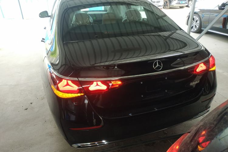 Used Mercedes-Benz E-Class 2026 Model, Restyled E 300 L Luxury Version Rear