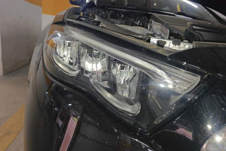 Used Mercedes-Benz E-Class 2026 E 300 L Luxury Right Front Headlight