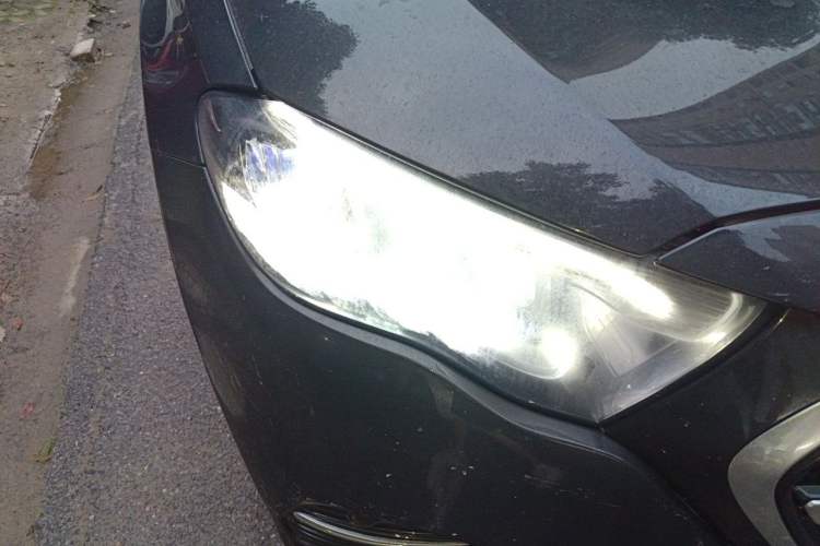 Used Mercedes-Benz E-Class 2026 E 300 L Luxury Right Front Headlight