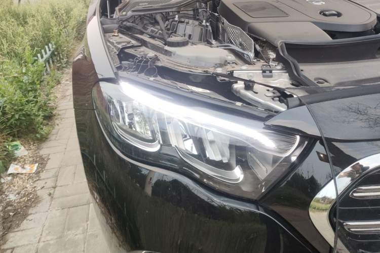 Used Mercedes-Benz E-Class 2026 E 260 L Classic Edition Right Front Headlight