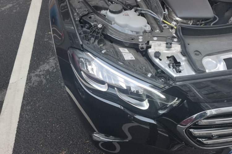 Used Mercedes-Benz E-Class 2026 E 300 L Luxury Right Front Headlight