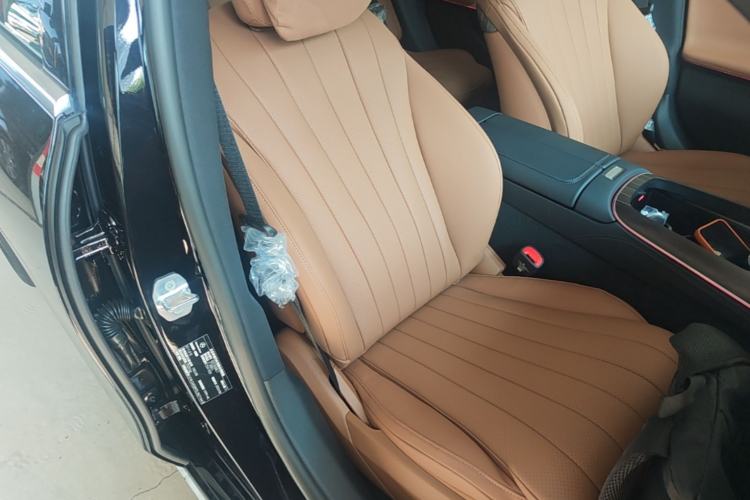 Used Mercedes-Benz E-Class 2026 Model Facelifted E 300 L Fashion Version Right Front Seat