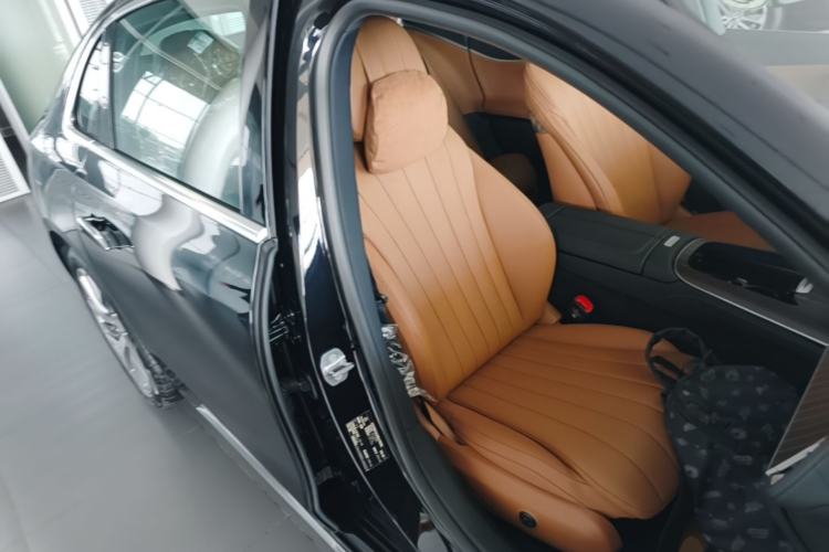 Used Mercedes-Benz E-Class 2026 Model Facelifted E 300 L Fashion Version Right Front Seat