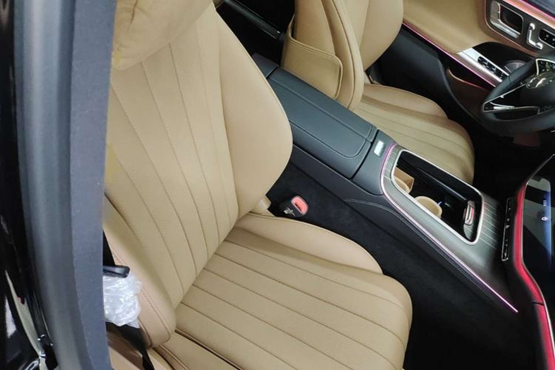 Used Mercedes-Benz E-Class 2026 E 300 L Luxury Right Front Seat