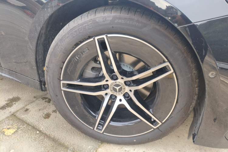Used Mercedes-Benz E-Class 2026 E 260 Sport Edition Right Front Wheel Hub