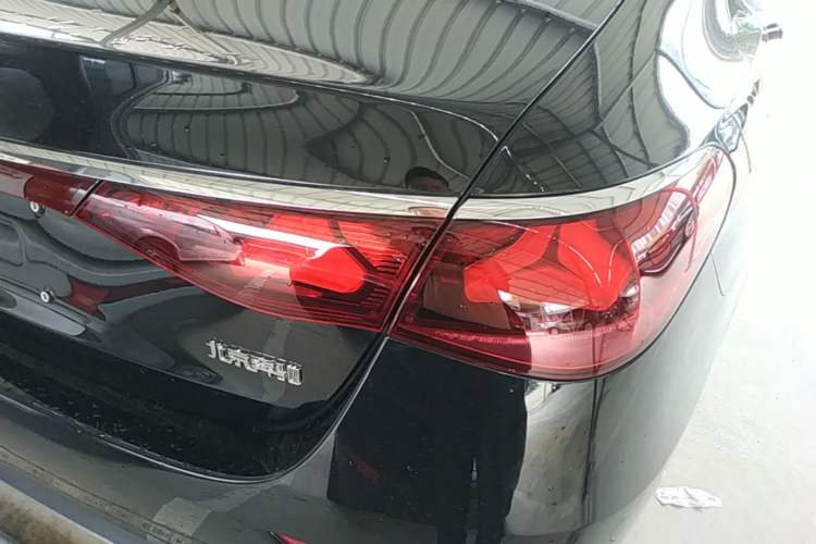 Used Mercedes-Benz E-Class 2026 E 300 L Luxury Right Rear Taillight