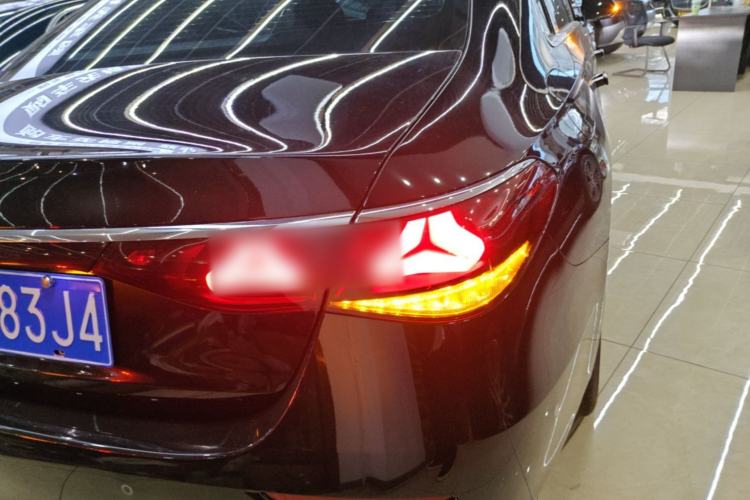 Used Mercedes-Benz E-Class 2026 E 300 L Luxury Right Rear Taillight