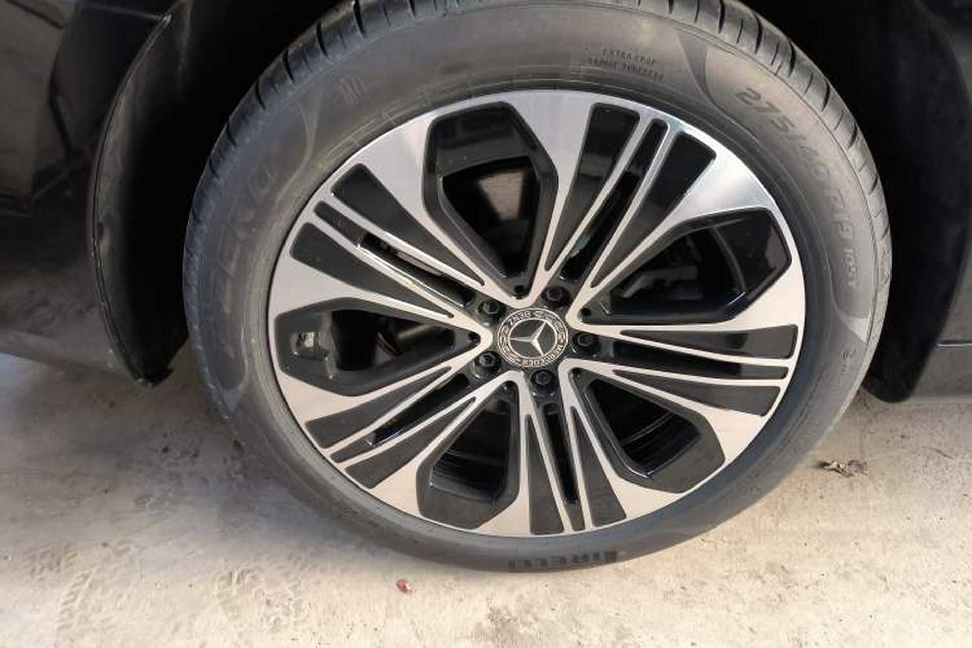 Used Mercedes-Benz E-Class 2026 E 300 L Luxury Right Rear Wheel Hub