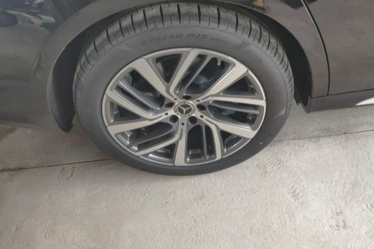 Used Mercedes-Benz E-Class 2026 Model Facelifted E 300 L Fashion Version Right Rear Wheel Hub