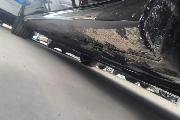 Used Mercedes-Benz E-Class 2026 E 300 L Luxury Right Side Sill