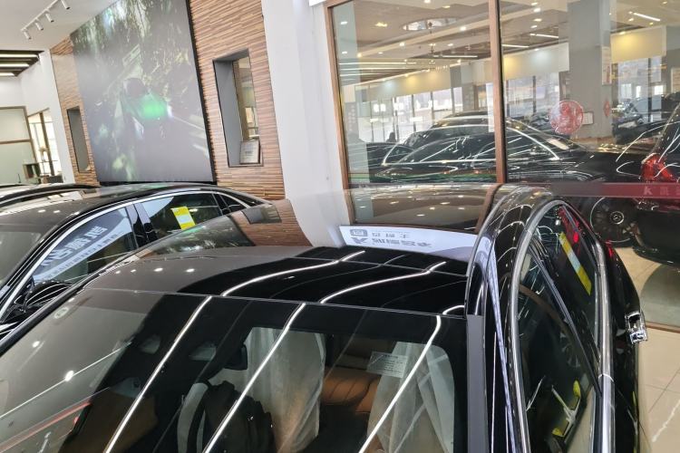 Used Mercedes-Benz E-Class 2026 E 260 L Roof