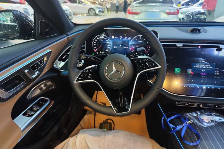 Used Mercedes-Benz E-Class 2026 E 300 L Luxury Steering Wheel