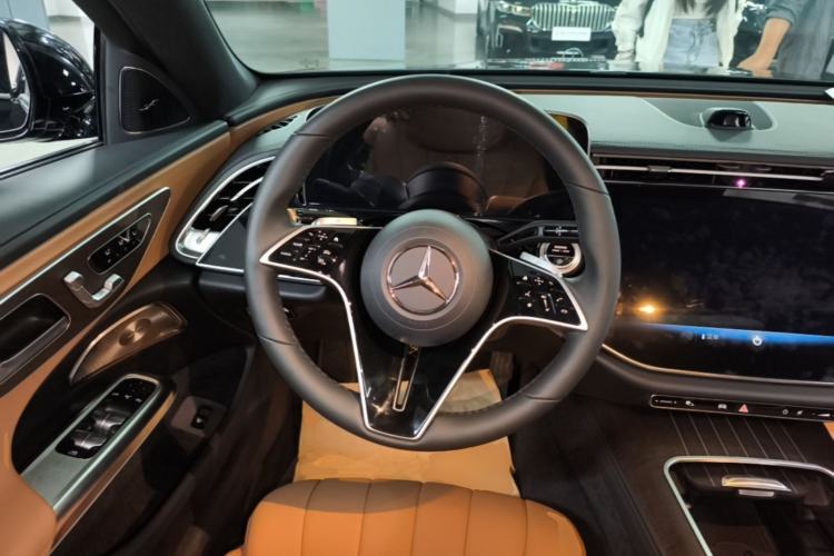 Used Mercedes-Benz E-Class 2026 E 300 L Luxury Steering Wheel