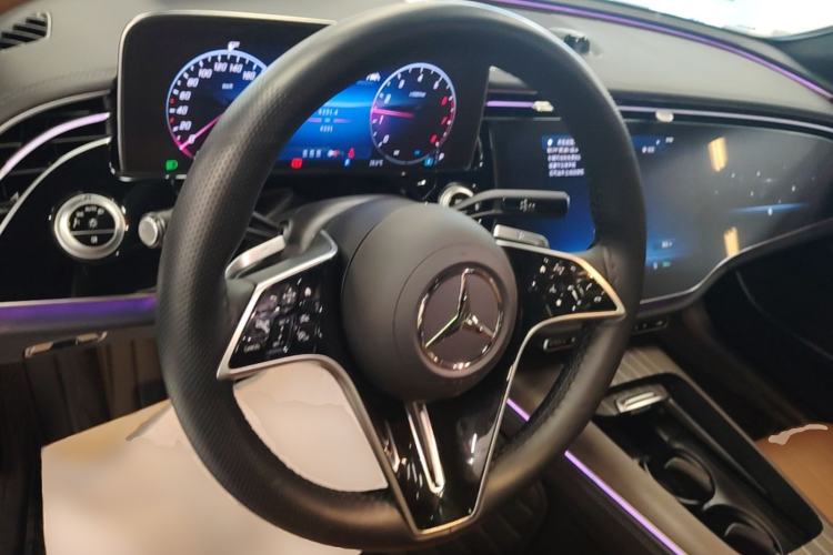 Used Mercedes-Benz E-Class 2026 E 300 L Luxury Steering Wheel