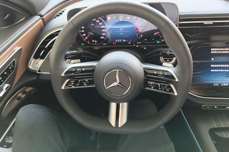Used Mercedes-Benz E-Class 2026 Model, Restyled E 300 L Luxury Version Steering Wheel