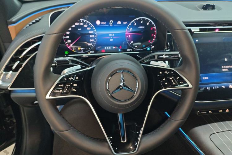 Used Mercedes-Benz E-Class 2026 E 300 L Luxury Steering Wheel