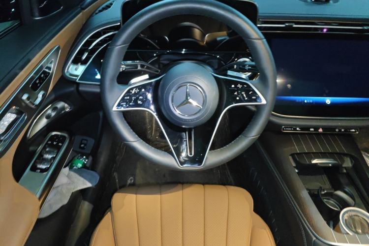 Used Mercedes-Benz E-Class 2026 E 300 L Luxury Steering Wheel