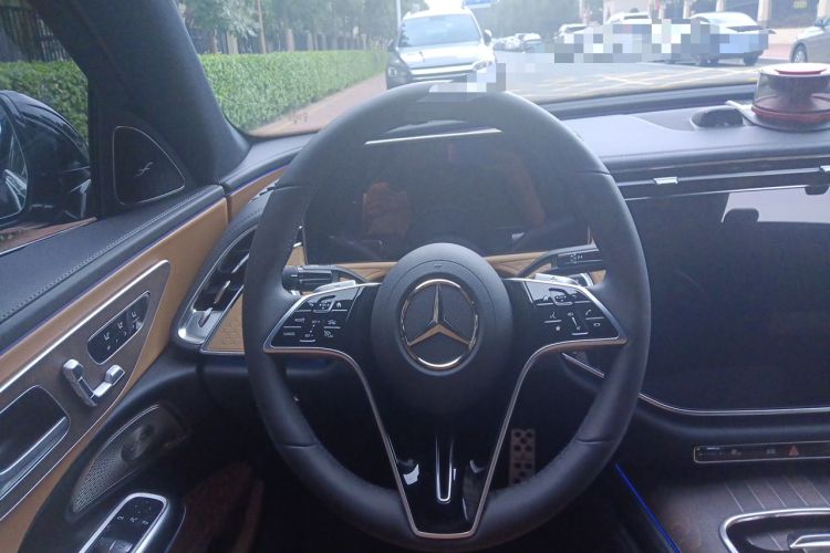 Used Mercedes-Benz E-Class 2026 E 300 L Luxury Steering Wheel