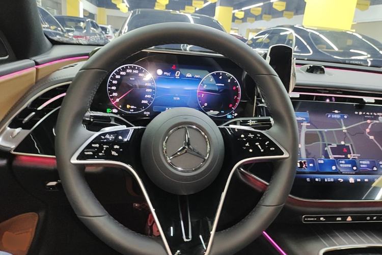 Used Mercedes-Benz E-Class 2026 E 300 L Luxury Steering Wheel
