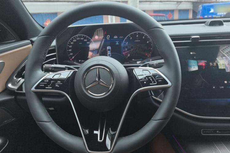 Used Mercedes-Benz E-Class 2026 E 300 L Luxury Steering Wheel