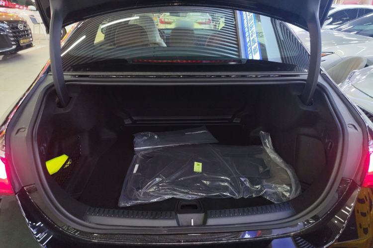 Used Mercedes-Benz E-Class 2026 E 300 L Luxury Trunk