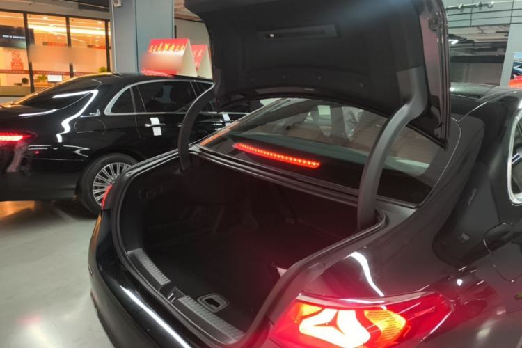 Used Mercedes-Benz E-Class 2026 E 300 L Luxury Trunk