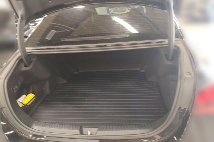 Used Mercedes-Benz E-Class 2026 E 300 L Luxury Trunk