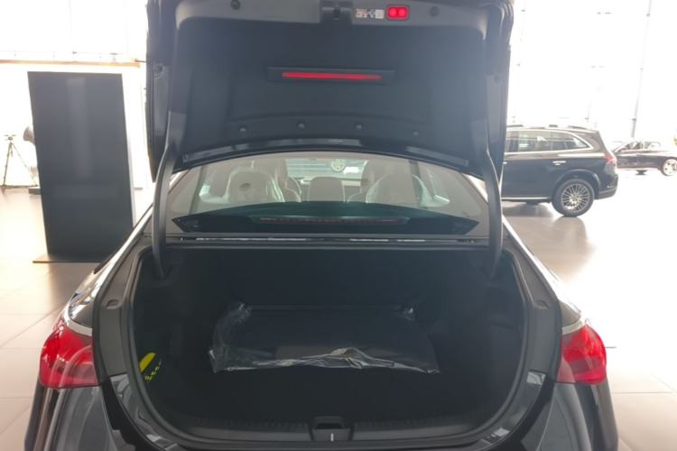 Used Mercedes-Benz E-Class 2026 Model Facelifted E 300 L Fashion Version Trunk