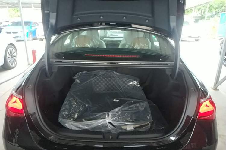 Used Mercedes-Benz E-Class 2026 Model Facelifted E 300 L Fashion Version Trunk