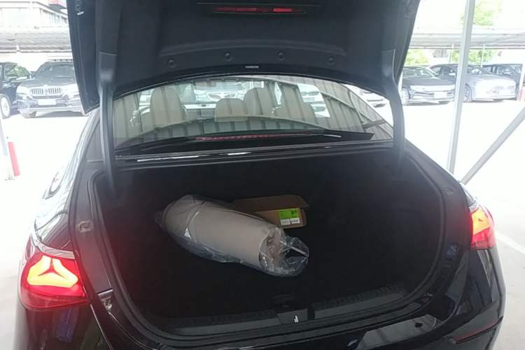Used Mercedes-Benz E-Class 2026 E 300 L Luxury Trunk
