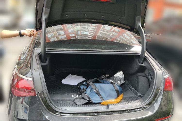 Used Mercedes-Benz E-Class  Trunk