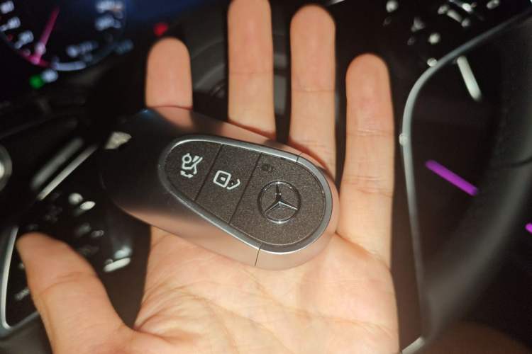 Used Mercedes-Benz E-Class 2026 E 260 L Classic Edition Vehicle Key