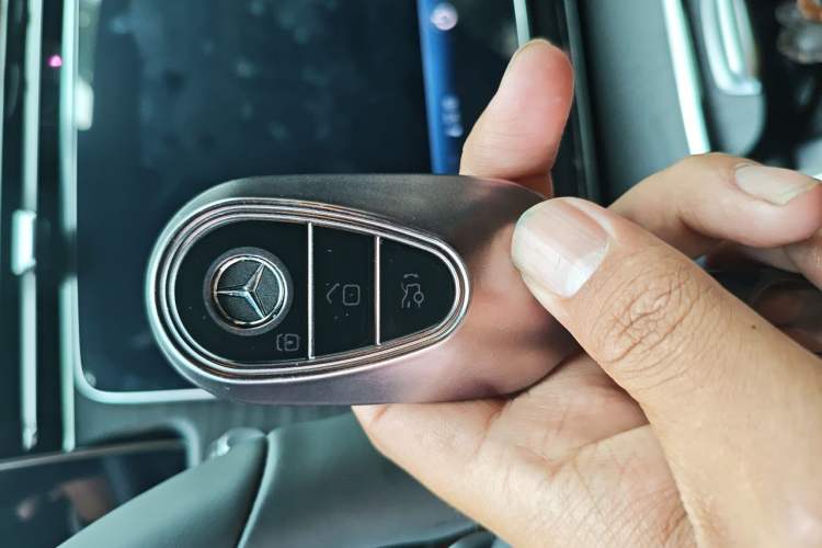 Used Mercedes-Benz E-Class 2026 E 260 L Classic Edition Vehicle Key