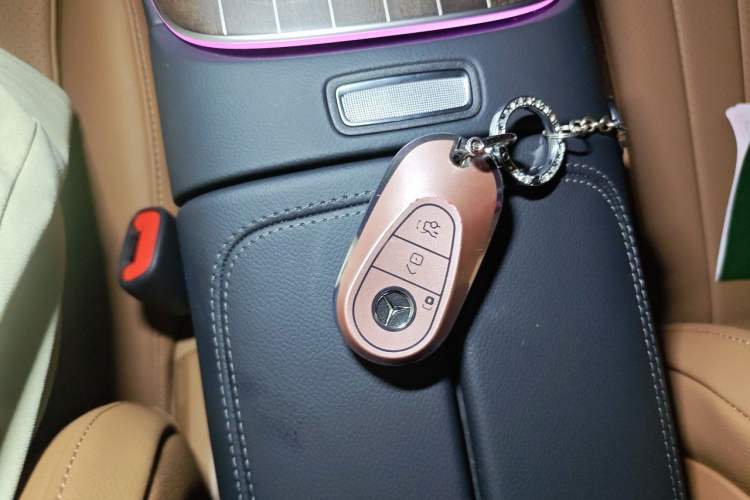 Used Mercedes-Benz E-Class 2026 Model Facelifted E 300 L Fashion Version Vehicle Key