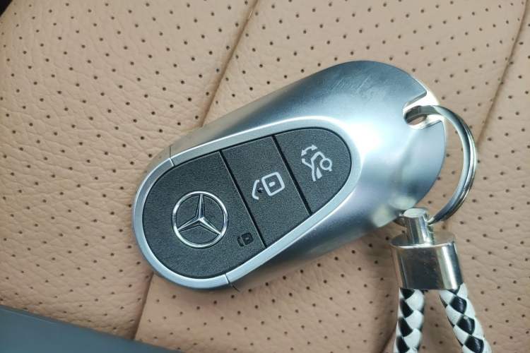 Used Mercedes-Benz E-Class 2026 E 260 L Vehicle Key