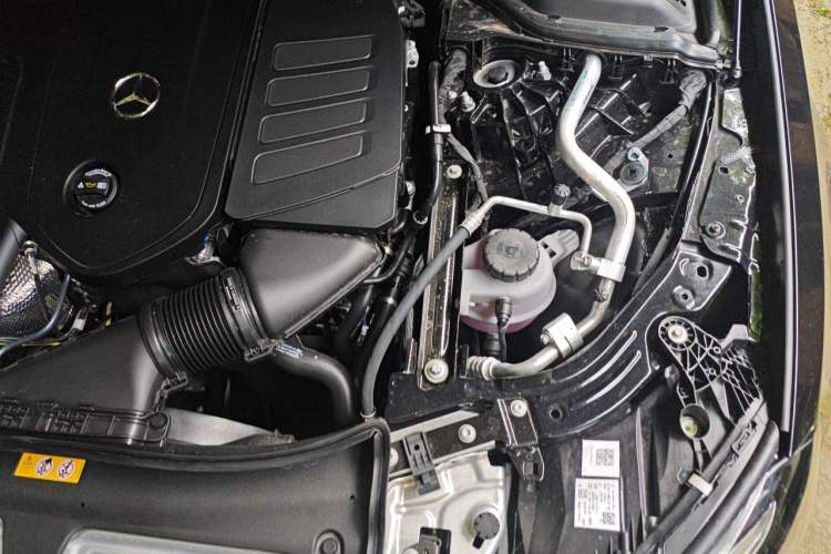 Used Mercedes-Benz E-Class 2026 E 300 L Luxury Engine Bay Left