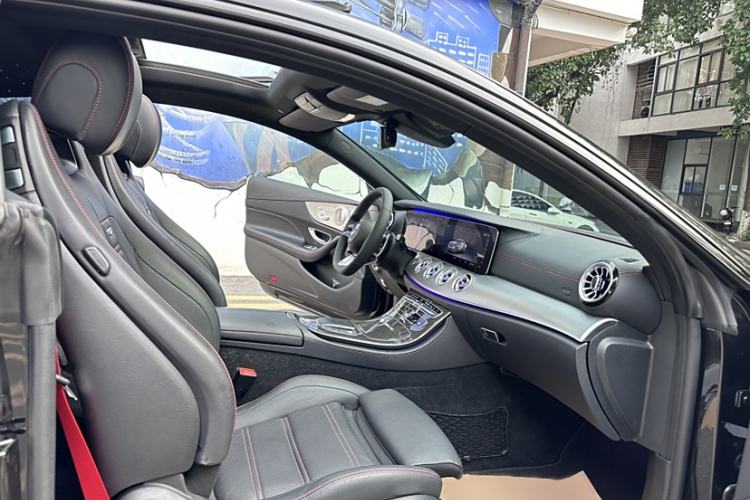 Used Mercedes-Benz E-Class AMG 2019 AMG E 53 4MATIC+ Coupe Interior 10