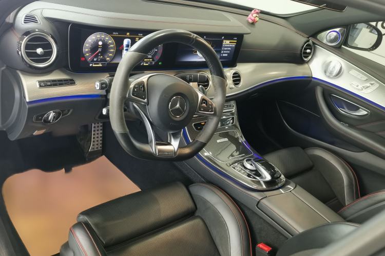 Used Mercedes-Benz E-Class AMG 2017 AMG E 43 4MATIC Special Edition Interior 2