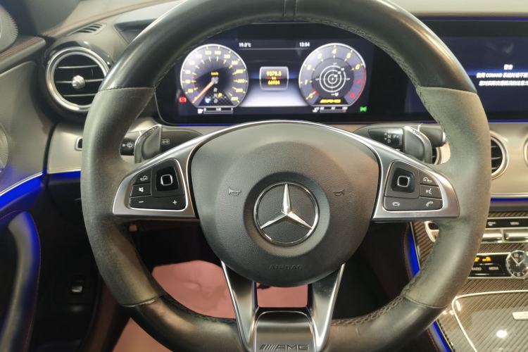 Used Mercedes-Benz E-Class AMG 2017 AMG E 43 4MATIC Special Edition Interior 3