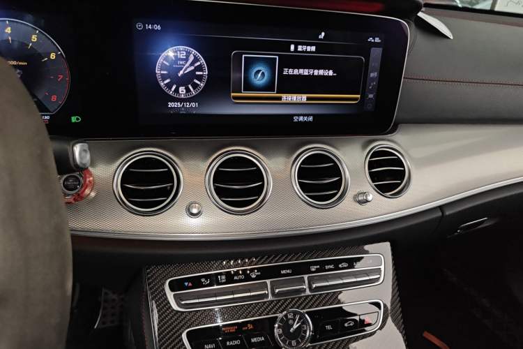Used Mercedes-Benz E-Class AMG 2017 AMG E 43 4MATIC Special Edition Audio And AC Panel
