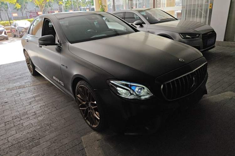 Used Mercedes-Benz E-Class AMG 2017 AMG E 43 4MATIC Special Edition Front Right 45 Deg