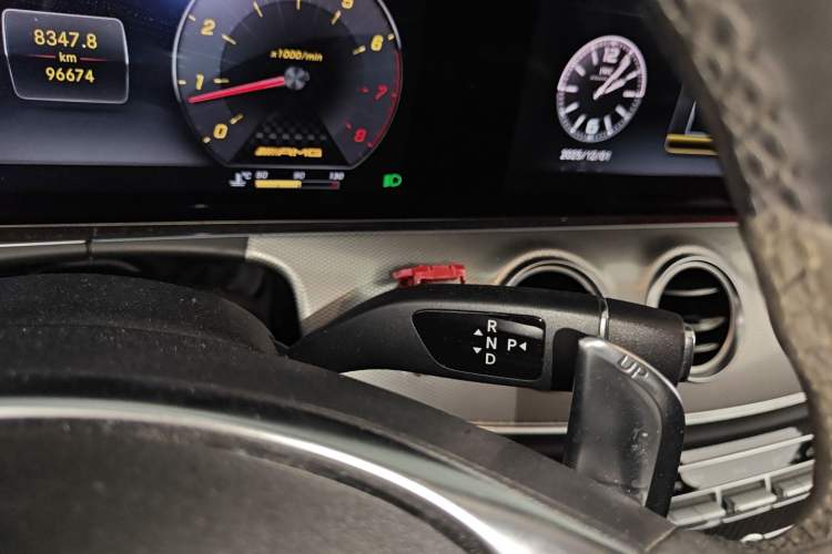 Used Mercedes-Benz E-Class AMG 2017 AMG E 43 4MATIC Special Edition Gear Lever