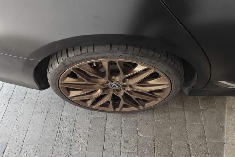 Used Mercedes-Benz E-Class AMG 2017 AMG E 43 4MATIC Special Edition Right Rear Wheel Hub